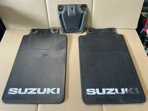 【中古】スズキ　ジムニー　リヤマッドガード　左右　SJ30 JA71 JA11など