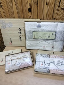 ★未使用　木箱入り　今治タオル　バスタオル　ウォッシュタオル　ハンドタオル　ギフト　3箱★