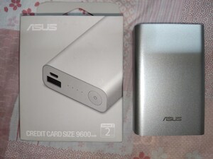 モバイルバッテリー ASUS