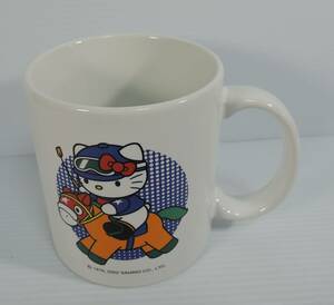 ☆21H■JRA　2002年　ジャパンカップ　ハローキティ　お馬でキティちゃん　マグカップ　陶器製■中山競馬場　未使用