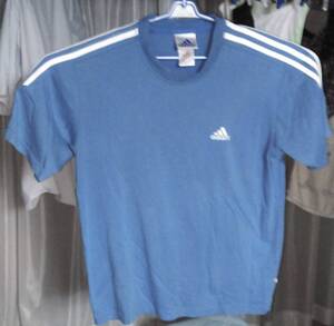 ADIDAS　アディダス 半袖　洋服　水色　Tシャツ　おしゃれ　カッコイイ　服　　n375