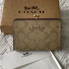 [COACH]新商品は小銭カードケースを使用していません