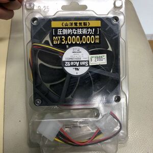 三洋電機　ACDCファン　12v 0.02A