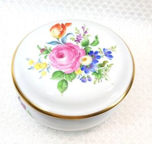 【希少】マイセン Meissen ベーシックフラワー　三つ花　ピンク　薔薇　ボンボニエール　小物入れ　極美品　陶161