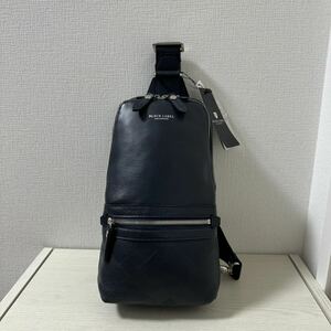 【大幅値下げ】【新品タグ付き】定価36,300 BLACK LABEL CRESTBRIDGE ブラックレーベルクレストブリッジ ボディバッグ ネイビー　レザー