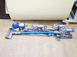 dyson V6 fluffy コードレス掃除機 ジャンク扱い