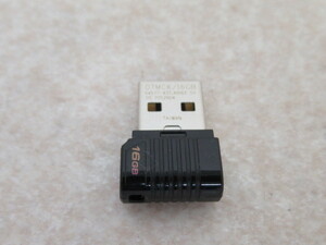 ・XE2 1176 ∞ 保証有 サクサ Saxa PLATIA　耐久USB 16GB(DTMCK/16GB) ・祝10000！取引突破！！