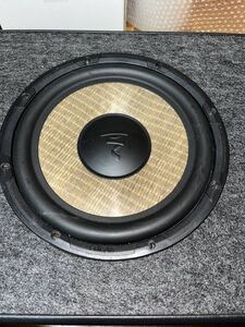 Focal サブウーファー　P25FS BOX付き