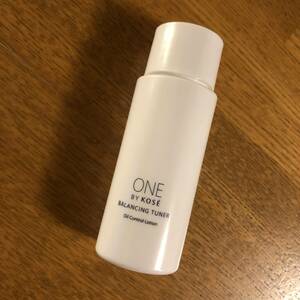 美品★残量7割ほど ONE BY KOSE ワンバイコーセー バランシングチューナー30ml 薬用皮脂分泌抑制化粧水