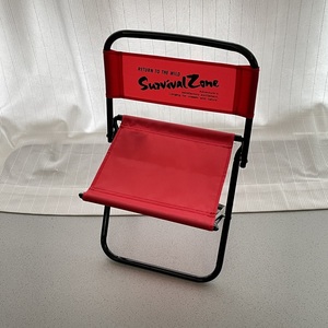 アウトドアチェア×２（赤・紺）　折りたたみ椅子　キャンプ　コンパクト　収納袋付き