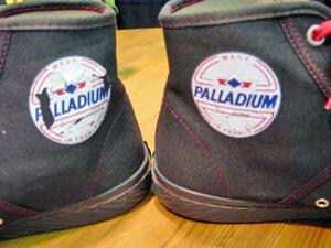 値下げsize39●PALLADIUM●黒/赤●フランス製●懐かしのモデル♪