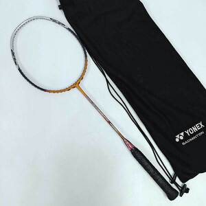 【中古】ヨネックス アーマーテック800 オフェンシブ バドミントン ラケット ARMORTEC 800 OFFENSIVE 4UG5 YONEX