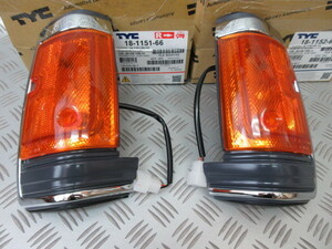 720.181152.1983-1986 US 日産 720 pickup サイドマーカーランプ 左右set 純正OEM NEW！ TYC製