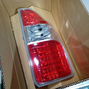 未装着　TOYOTA/トヨタ純正　リアコンビネーションランプ　81551-28431　運転席側　LED　テールランプ/テールライト　NOAH/ノア　70系