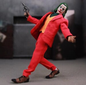 ○新品　1/12　ジョーカー　アクションフィギュア　ヘッド×３　ホアキン・フェニックス　JOKER　BATMAN　バットマン　未使用