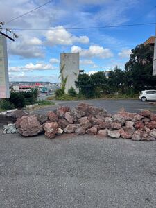 桜島溶岩石　赤　150mm〜特大も有り