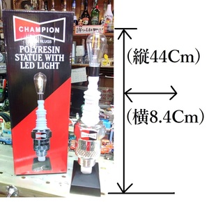 ①新品未使用ディスカウント品『チャンピオンスパークプラグ　LEDライト　電池式(単4×2)』　ホットウィール　HotRod　 ムーンアイズ