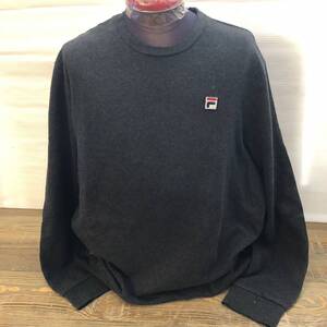 フィラ　FILA XL 裏起毛　ワンポイント刺繍　スウェット　トレーナー　チャコール