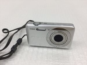 D688-60　動作確認済み　カシオ CASIO EXILIM EX-Z800（シルバー）コンパクトデジタルカメラ f=4.9-19.6mm 1:3.2-5.9 バッテリー付き