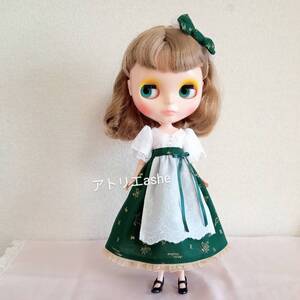 送料無料！ ハンドメイド ネオブライス・リカちゃんの服「トナカイ柄ワンピース 緑（2点セット）」ブライス ワンピース クリスマス リボン