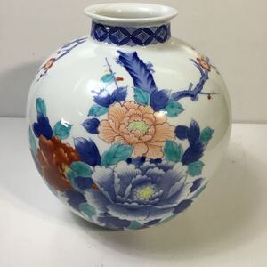 ツボ 鍋島 忠山作 有田焼 壺 花瓶 骨董品 アンティーク インテリア 飾壺 置物 花器 TS3Z