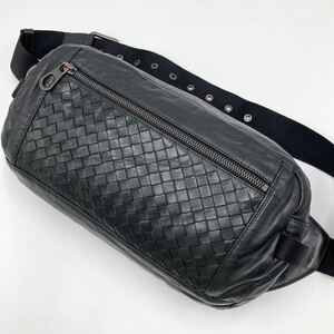 1円【美品】BOTTEGA VENETA ボッテガヴェネタ ボディバッグ ショルダーバッグ イントレチャート レザー斜め掛け ブラック黒 メンズビジネス