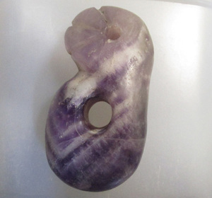 古墳期　白色と紫色の珍しい色合いの水晶製製大型異形環状勾玉　通称『さる玉』　⑬　　検　縄文弥生石器土偶埴輪翡翠須恵器 