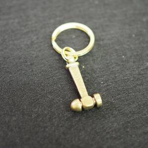 真鍮 ハンマー　トンカチ　金槌 タトゥー キーホルダー ネックレス 木工　工具　アイテム おしゃれ ブラス brass アクセサリー 職人