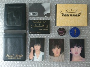 ★入手困難★中森明菜(FC特典)/バッジ・ブロマイド(市販)★ミルキーハウス★擦れ・汚れ有り★