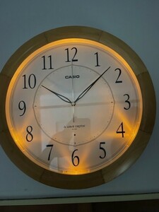 カシオ 掛け時計 電波 ブラウン 木枠 木製枠 常時点灯 夜間秒針停止 掛時計 ライト 