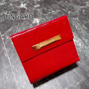ウンガロ　ungaro　折り財布　赤　レッド