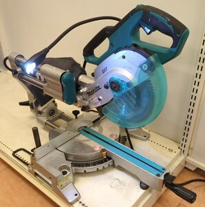 【匿名配送・動作確認済】makita マキタ スライドマルノコ LS0717FL 190ｍｍ レーザー ライト ブレーキ付 現状渡し