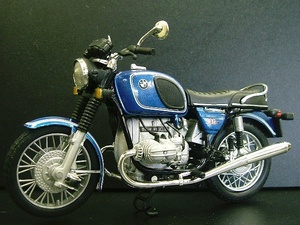 ☆ソリド　1/18　BMW R90-6　水平エンジン　BMW R 90-6 シャフトドライブ　SOLIDO　ダイキャストメタル