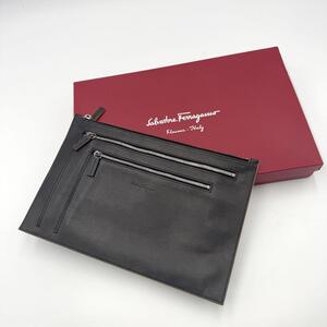 【美品】Salvatore Ferragamo フェラガモ クラッチバッグ ダークグレー 