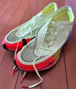 Nike ZoomX Vaporfly Next% 2ナイキ ズームエックス ヴェイパーフライ ネクスト% 2 ベアリーボルト オレンジボルトブラック 28cm 