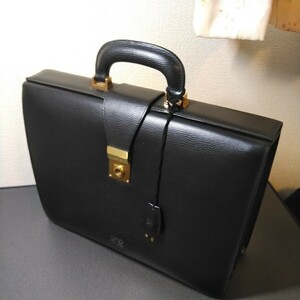 美品　LOEWE レザーダレスバッグ　購入価格19万円