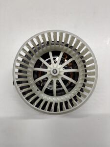 FERRARI　フェラーリ　Fan LHD　Blower Fan　エアコンブロアファン　82048800