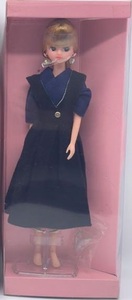 タカラ製　ジェニー人形（NV）新品箱入り（長期自宅保管品）