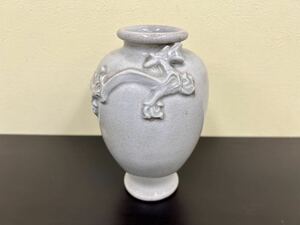 白磁　詳細不明　龍　竜　中国 古 古美術 陶磁器　焼物　置物　インテリア　唐物
