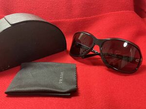 美品★GACKT同型同色★PRADA サングラス SPR14G ブラック プラダ vartix原型 黒　メガネフレーム (21)