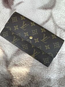 ルイヴィトン モノグラム 長財布 ポルトフォイユ LOUIS VUITTON 財布