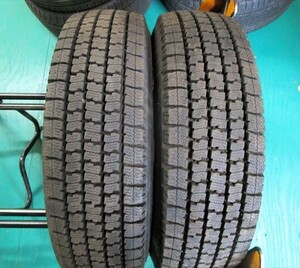 送料無料　スタッドレス　185/75R15　TOYO　M935　2023年製　2本セット　イボ付き　バリ溝