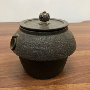 鉄瓶 釜 茶道具 茶器 古美術 金属工芸 鉄器 骨董 アンティーク 鉄製 煎茶道具アンティーク 急須 茶道具 時代物 検)霰紋 南部鉄器 