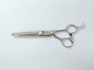 Cランク【シザーズ内山 scissors UCHIYAMA】 35 セニング 美容師・理容師 5.9インチ 右利き 【中古】:H-5239