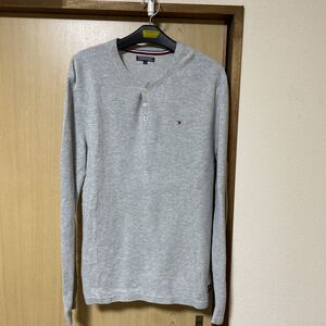 TOMMY HILFIGER長袖シャツＭサイズ