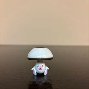 モンコレ 新黄色台紙 M-037 タマゲタケ 中古品 ポケモン フィギュア ポケットモンスター モンスターコレクション