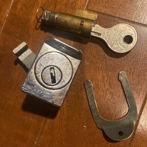 Original key Rally GTR Sprint P200 ハンドルロックキーセット piaggio genuine vespa オリジナル　ハンドルロック　グローブボックスキー