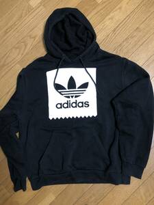 adidas アディダス ブラック　パーカー　L