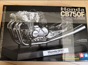 タミヤ オートバイシリーズ No.24 1/6 Honda CB750F エンジン ディスプレイモデル