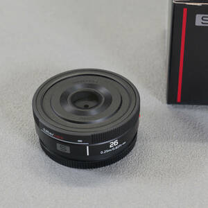 美品　パナソニック Panasonic LUMIX S 26mm F8 S-R26 フルサイズ対応 ライカLマウント 送料無料